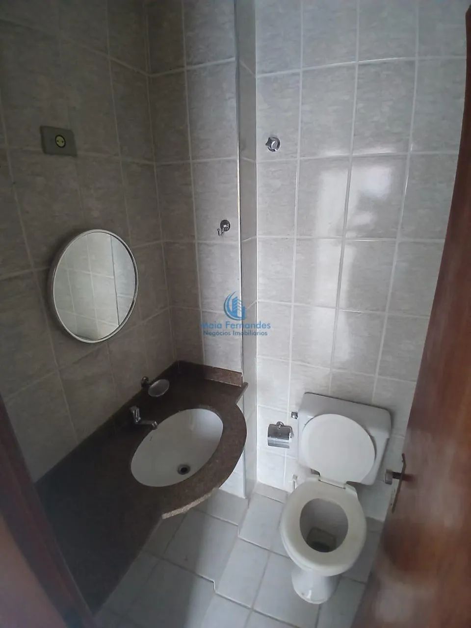 Sala Comercial para Venda e Aluguel em São Lourenço, Centro! REF: LA041 - Foto 3