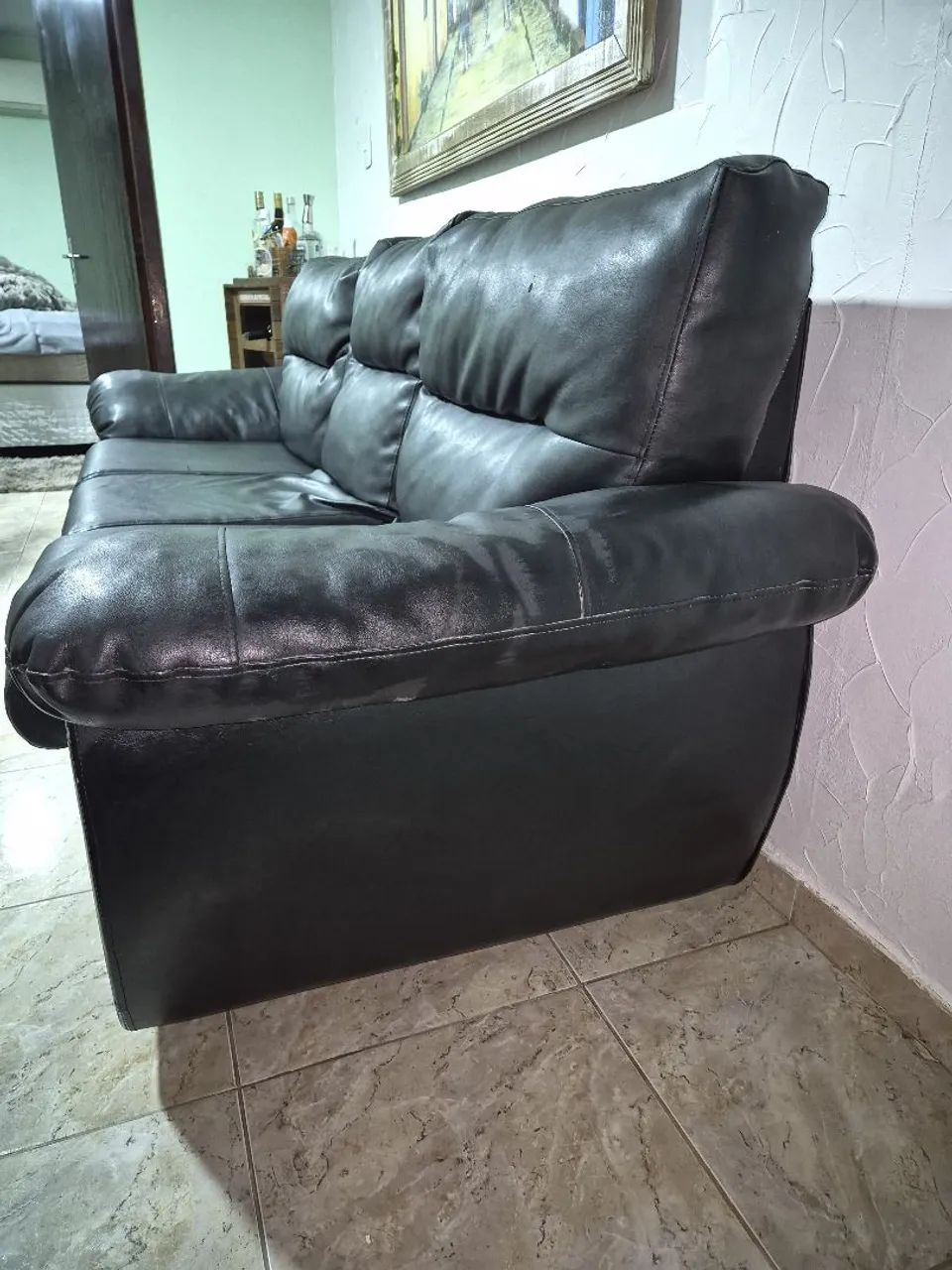 Sofá de couro preto  - Foto 2