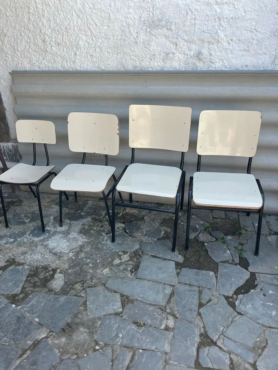 Cadeira fixa de escola  - Foto 2
