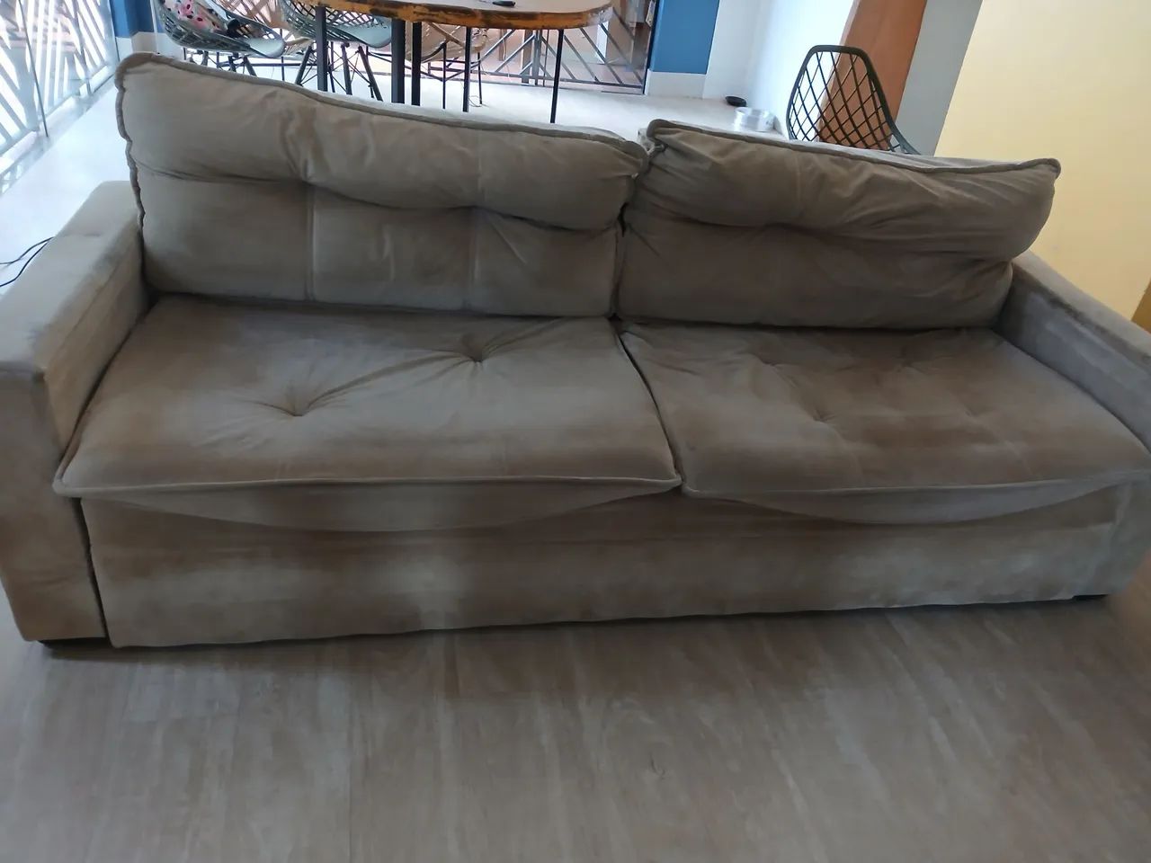 3-Seater Sofa (Width 2.10 m)471882091893903360