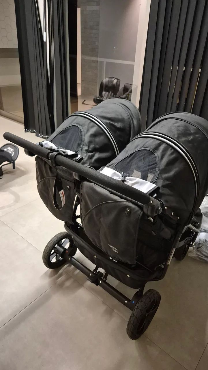 Carrinho de bebe para Gemeos Importado - Foto 4