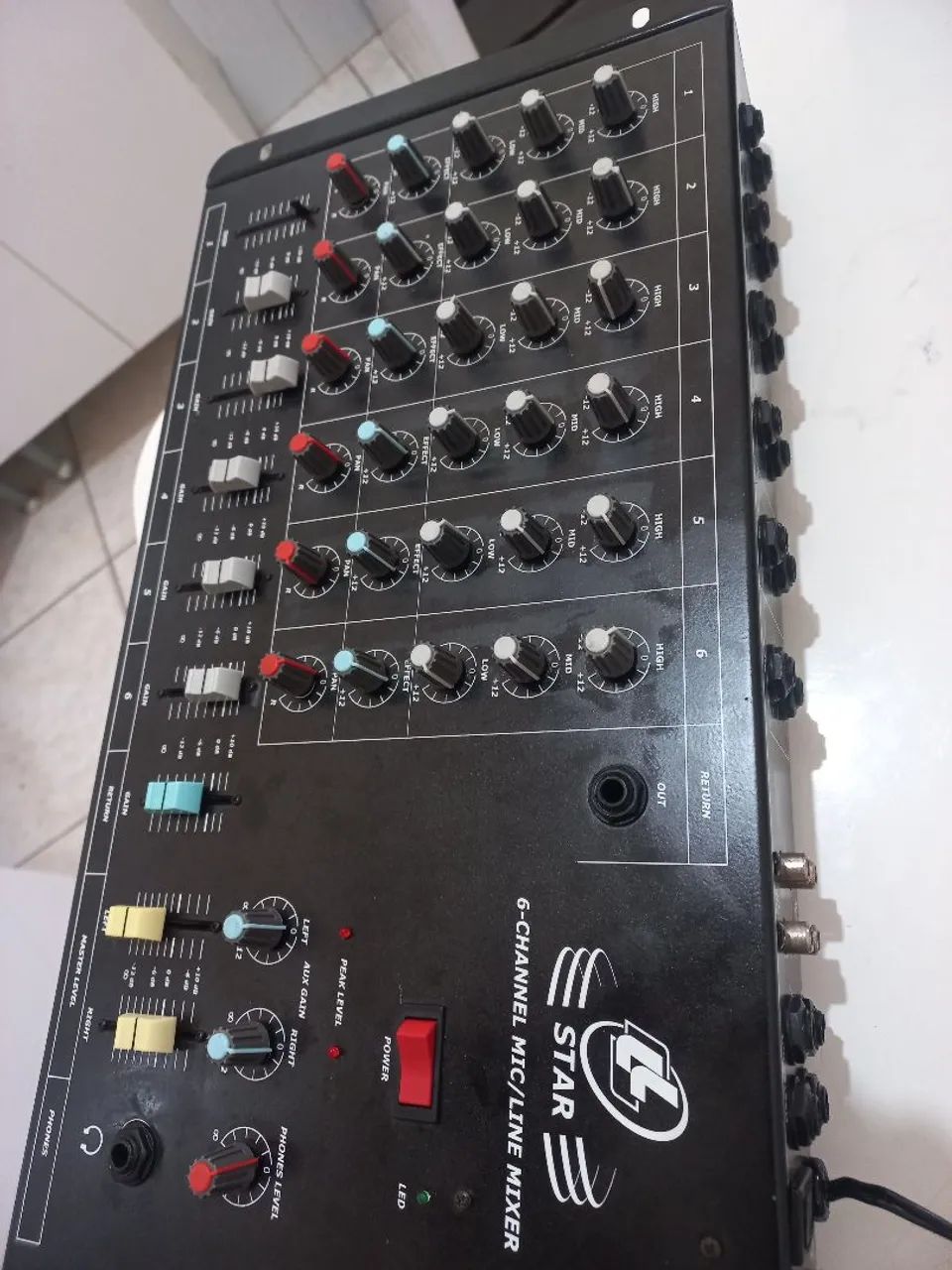 MESA DE SOM LL STAR COM 6 CANAIS 