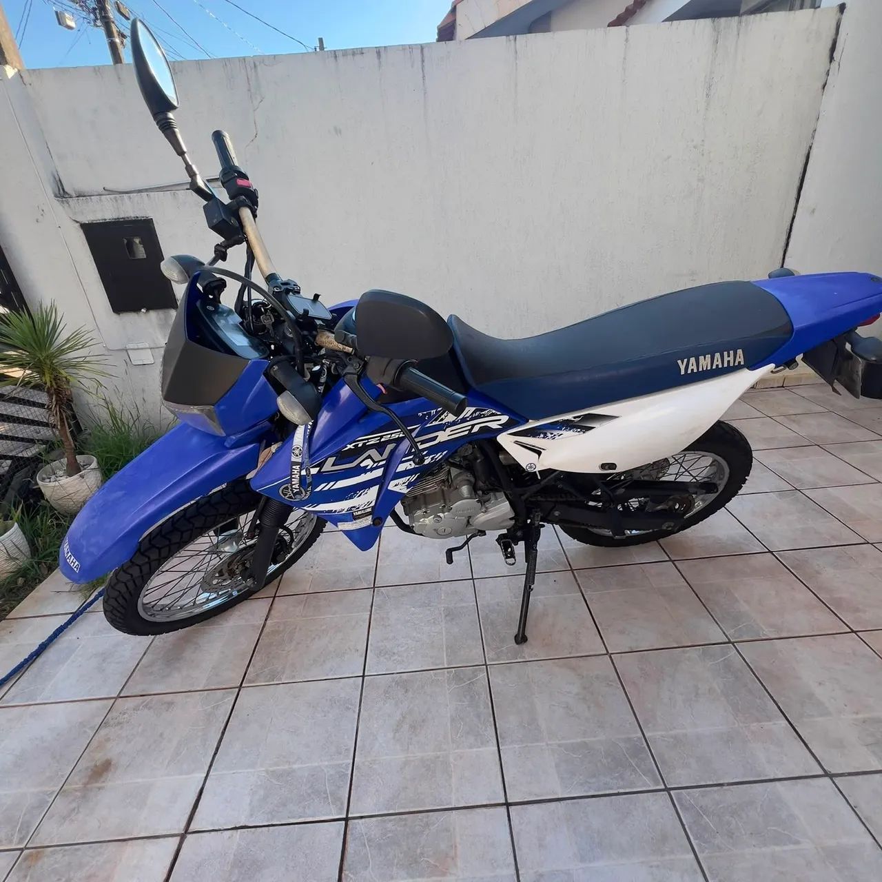 YAMAHA XTZ 250 LANDER  - Foto 2