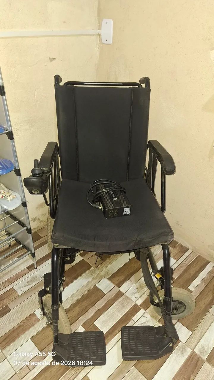 Cadeira de roda motorizada freedom 