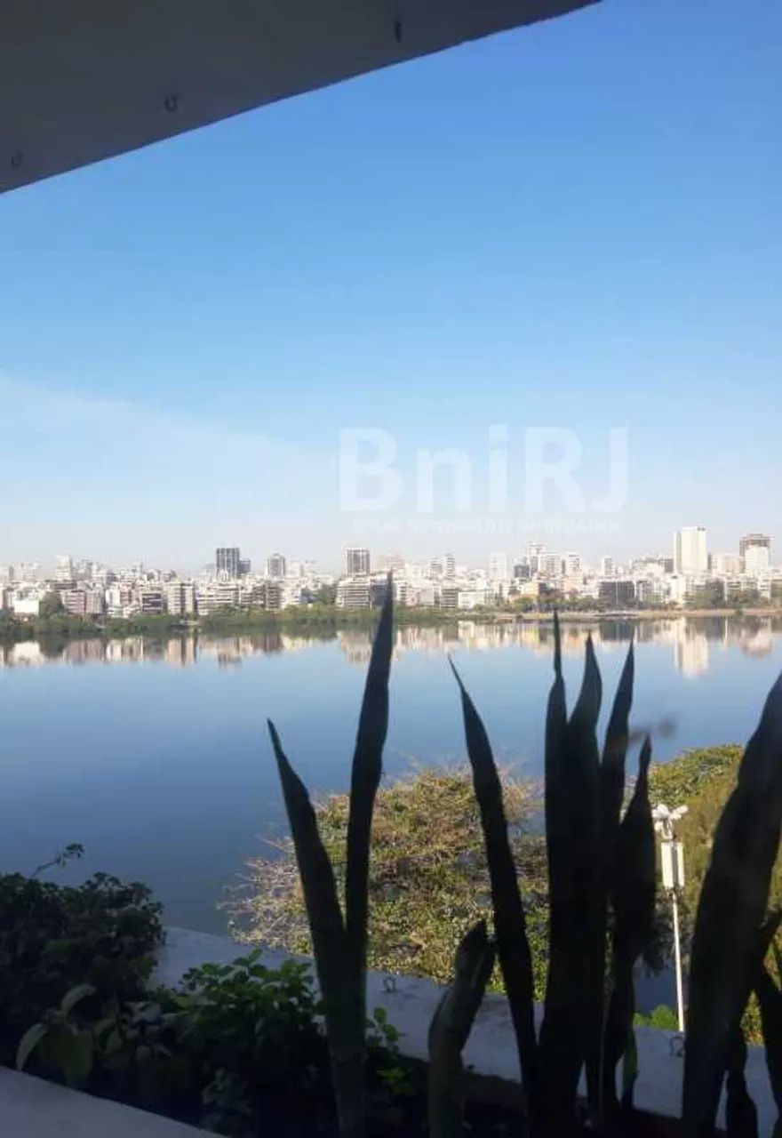 Apartamento Lagoa com Vista - 2 Quartos, Suíte e 2 Varandas - Foto 3