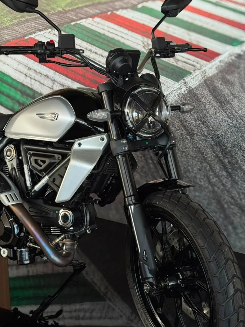 Ducati Scrambler 800cc