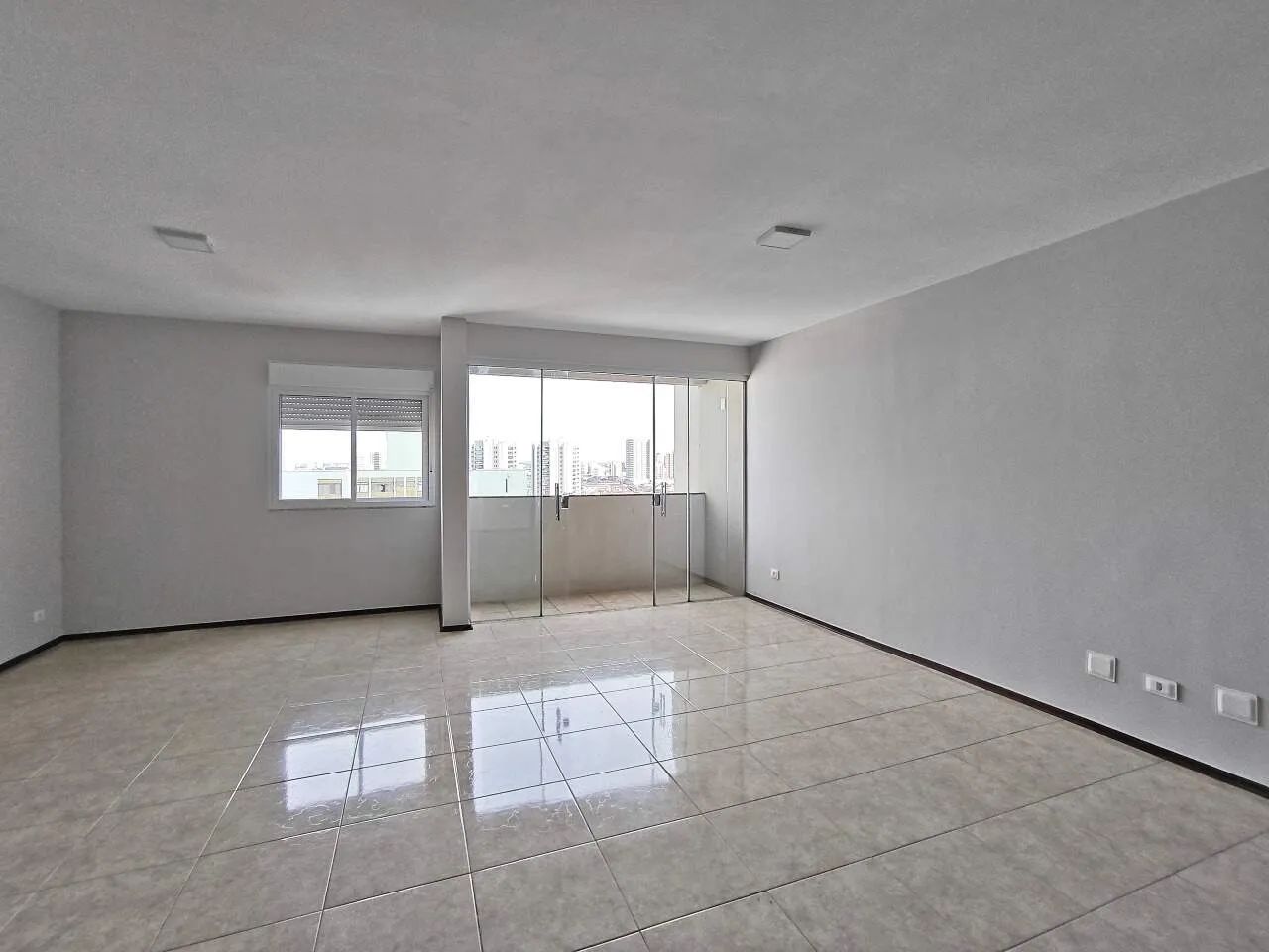 Edifício Valença | Apartamento Duplex | Centro | à venda | 4 quartos | 2 vagas | Londrina - Foto 3