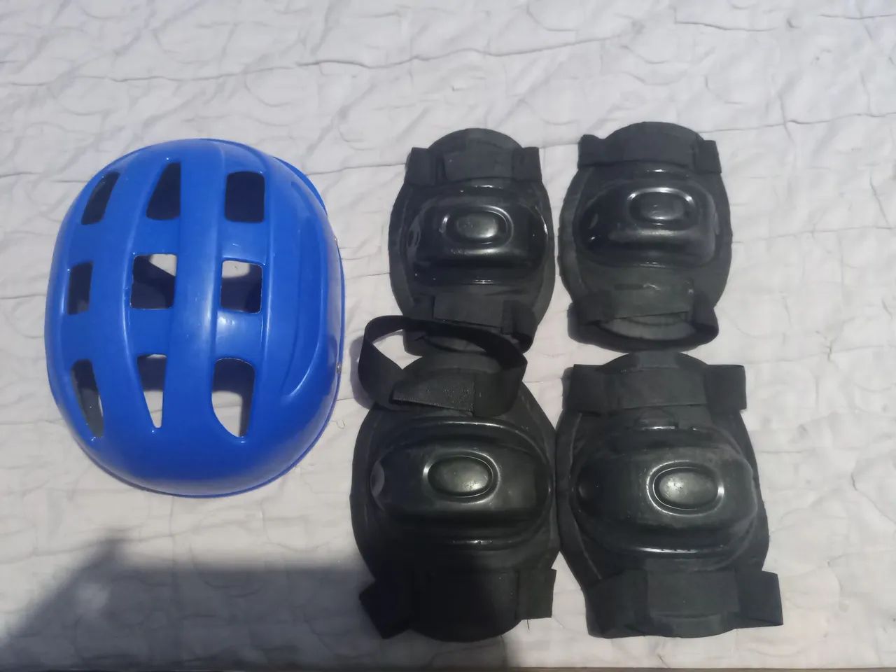 Skate com kit de proteção e bolsa  - Foto 2