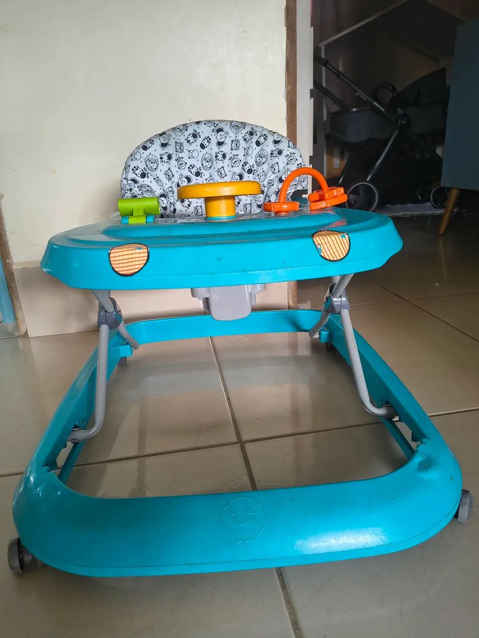 andador de bebê