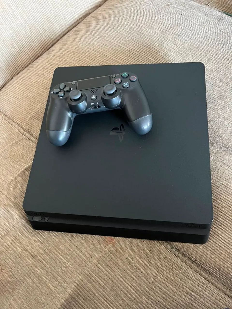 PS4 SLIM 500GB - Foto 4