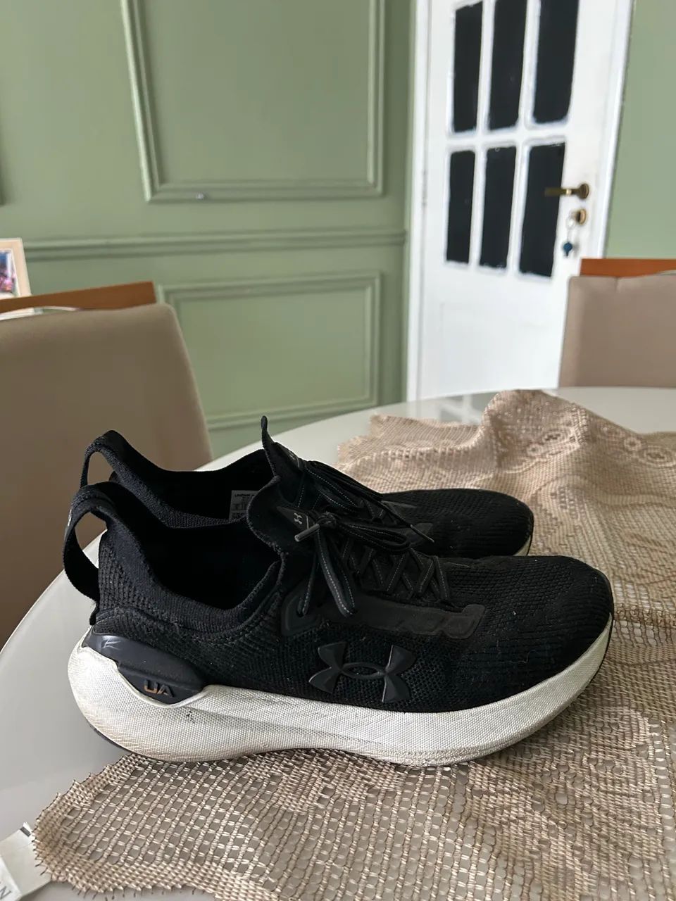Tênis Under Armour Charged Hit - Foto 2