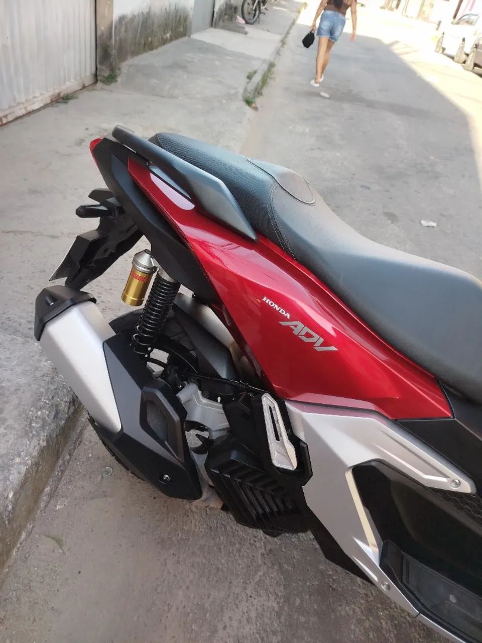 Honda ADV 160  - Foto 4