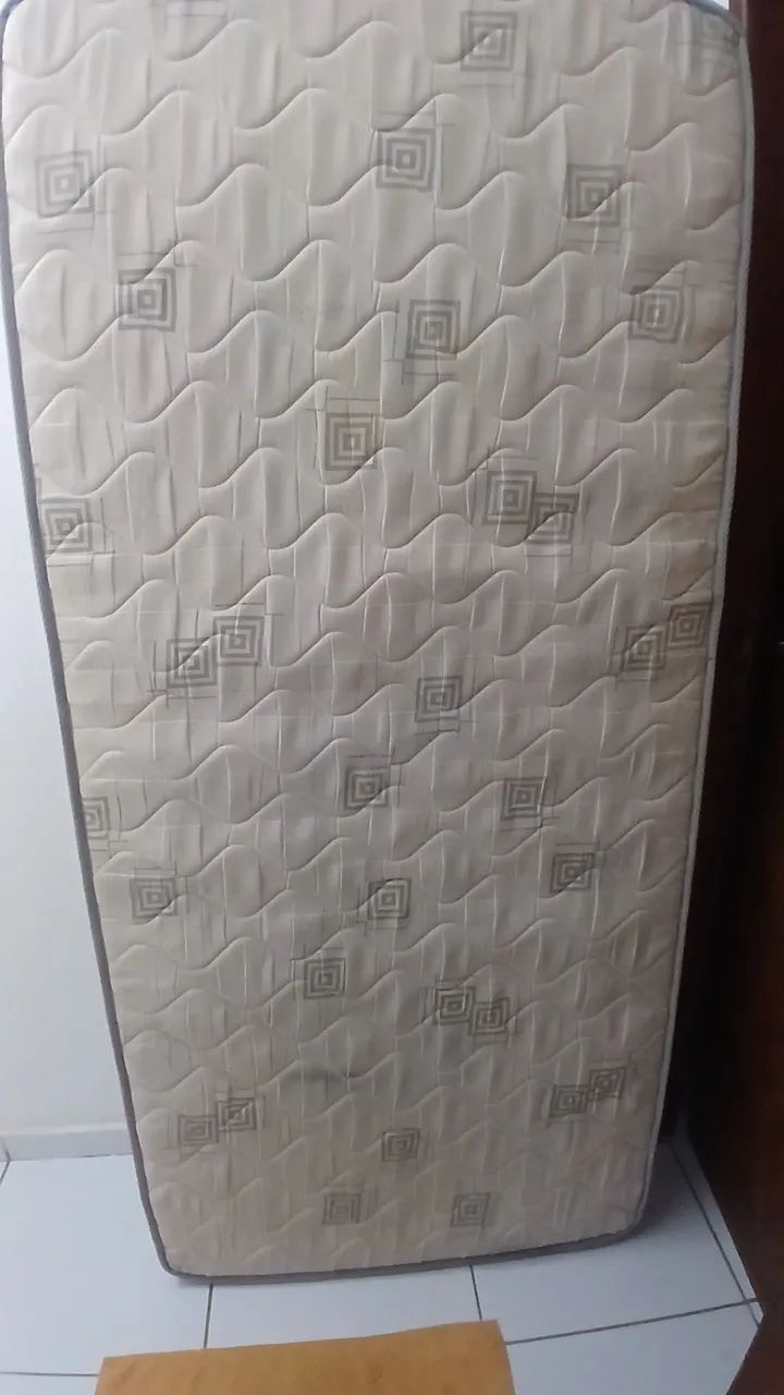 Cama solteiro madeira com colchão  - Foto 4