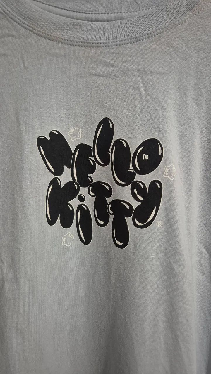 T-Shirt Oversized Hello Kitty (Sanrio) - Azul Claro - Roupas
