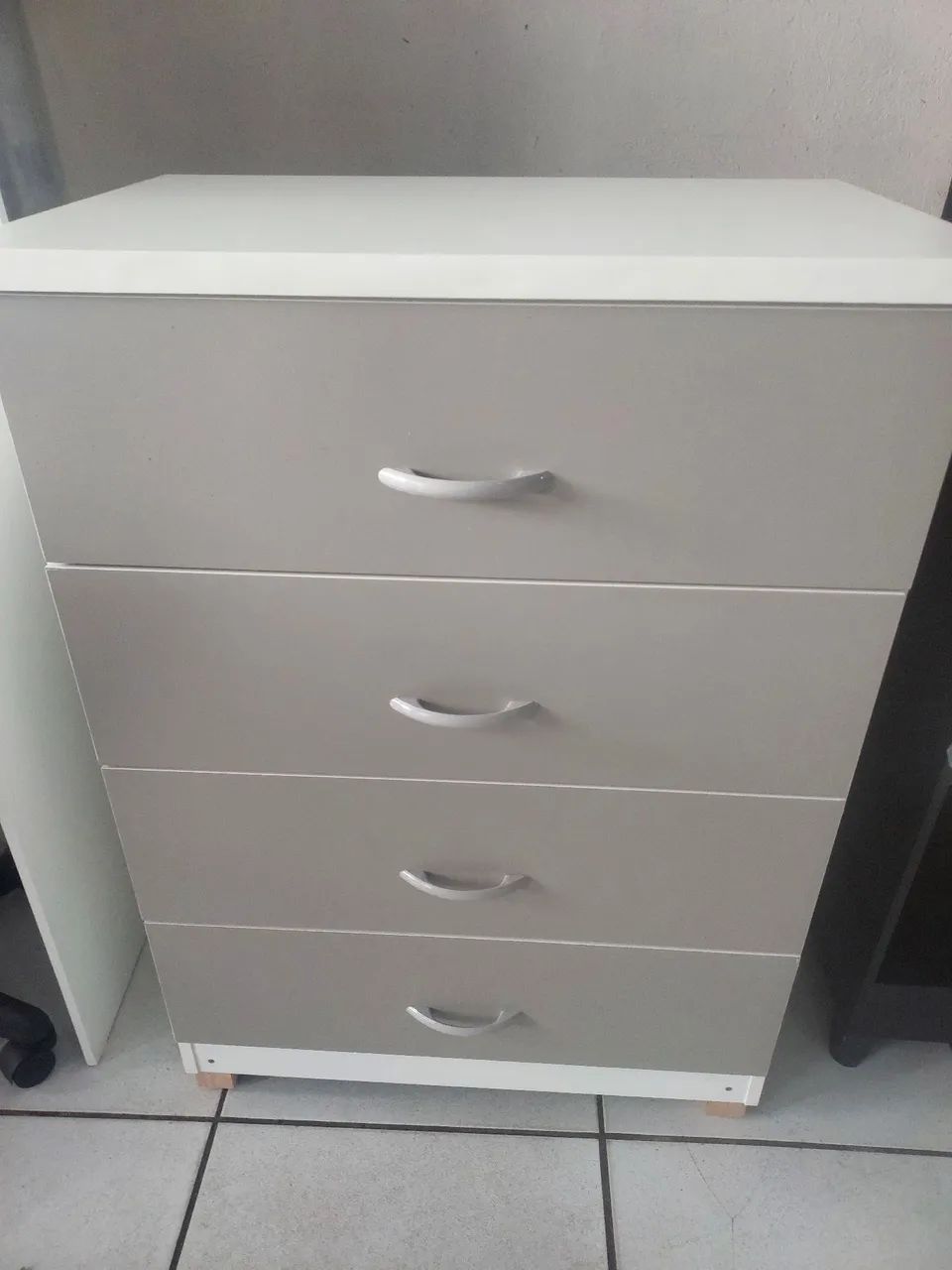Cômoda com 4 gavetas mdf (nova) - Foto 2