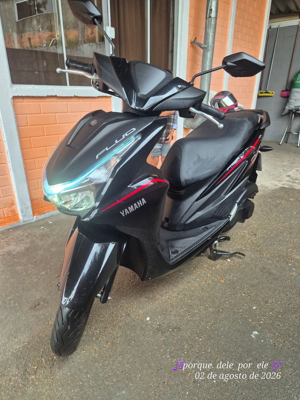 Vendo  Yamaha  Fluo  hibrida - Foto 2