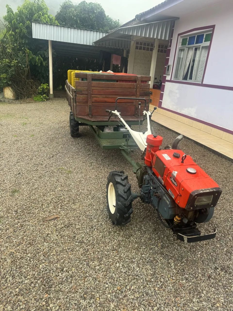 Tobatta 13 cv com carretinha traçada