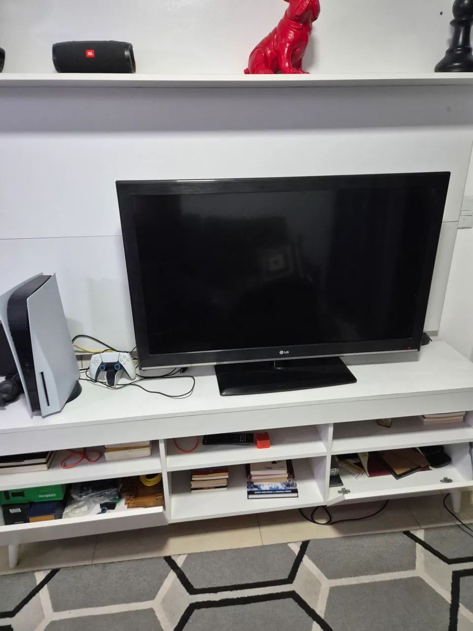 Rack com painel branco para sala de TV - Foto 3