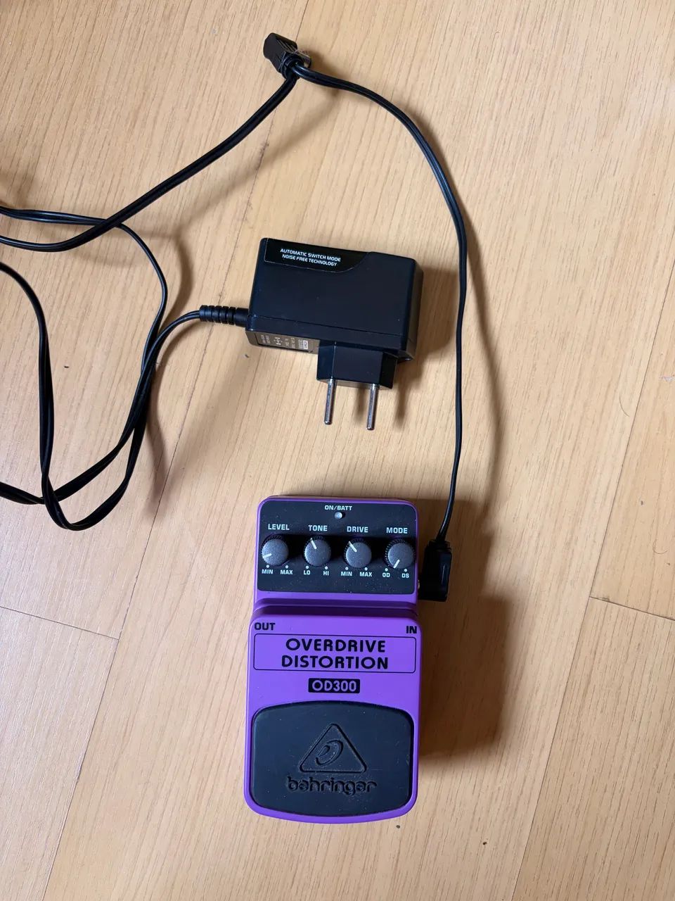 Pedal Behringer Overdrive Distortion OD300 