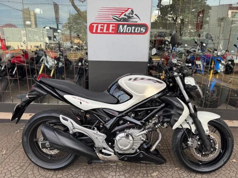 SUZUKI GLADIUS 2015