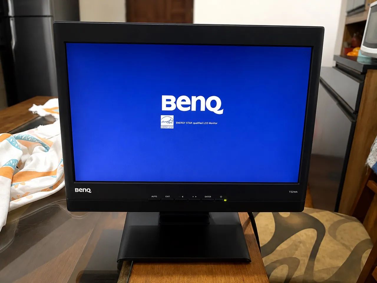 Monitor BenQ T52WA 15,4" LCD - Funcionando Perfeitamente
