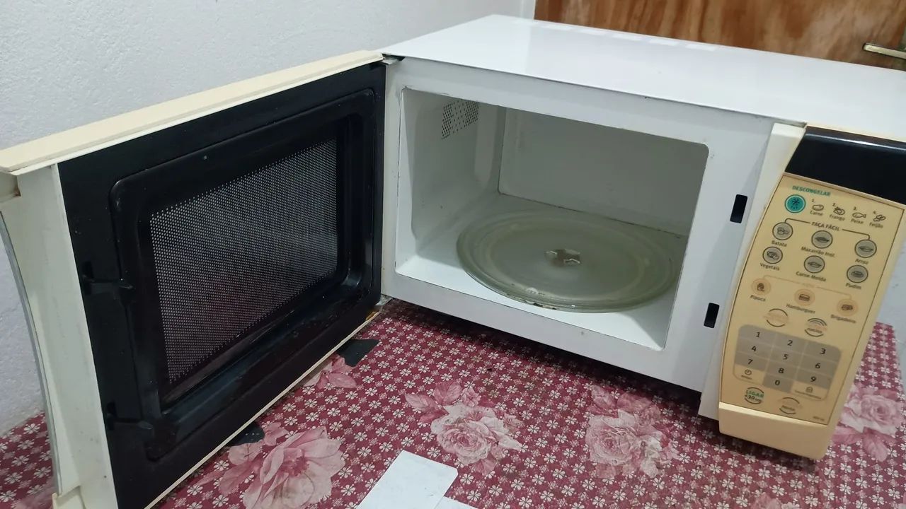 Microondas Electrolux 18 litros  - Foto 4