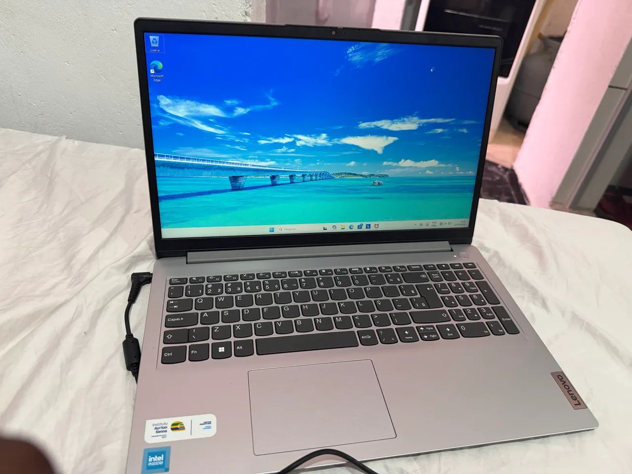 Vendo notebook Lenovo  - Foto 3