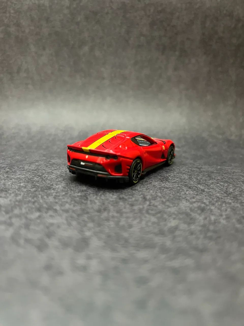 Ferrari 812 Competizione - Bburago - Foto 4