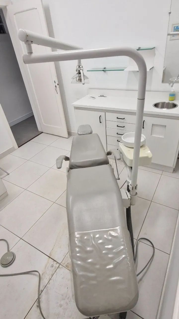 Cadeira Odontologica Dabi Croma Usada - Foto 4