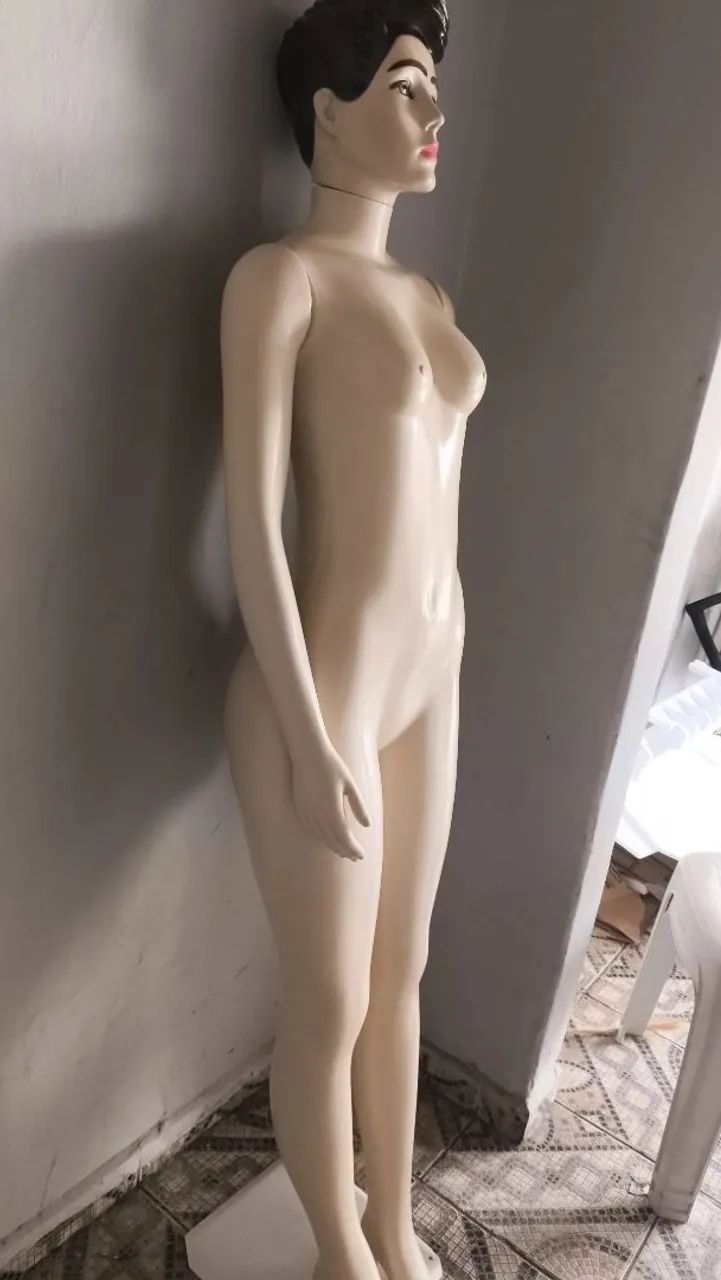 Manequin feminino completo, bem conservado. - Foto 3