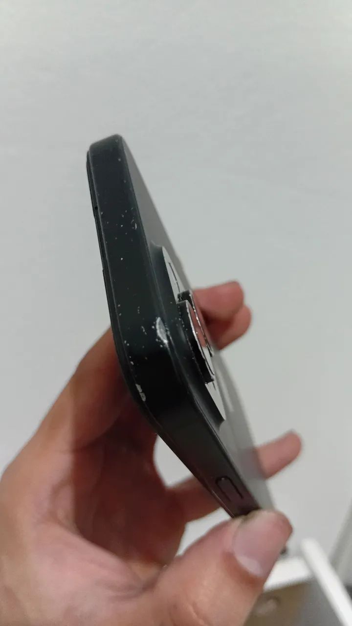 iPhone 15 86% - Foto 5