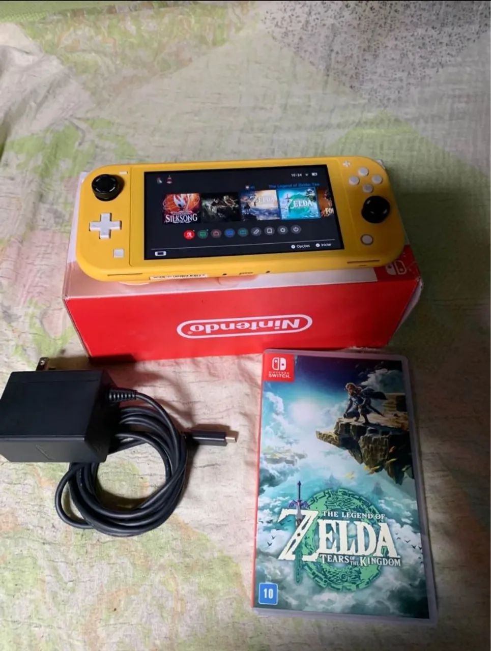 Nintendo switch todo original com mais de 20 jogos em conta, troco Nintendo switch todo original com mais de 20 jogos em conta, troco