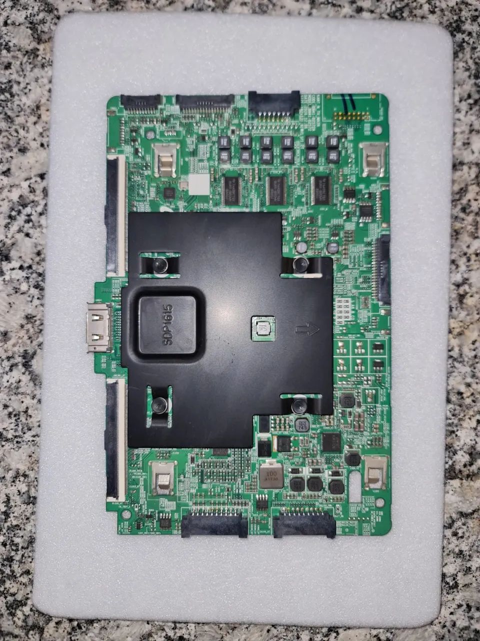 placa T-CON de televisão, especificamente um modelo compatível com a TV Samsung QN55Q7FAMG - Foto 2