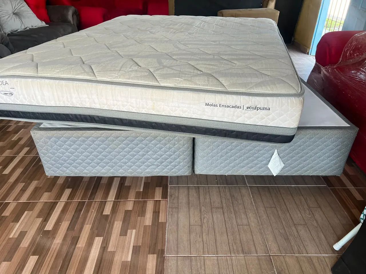 CAMA QUEEN  MOLAS ENSACADAS CONSERVADA  - Foto 2