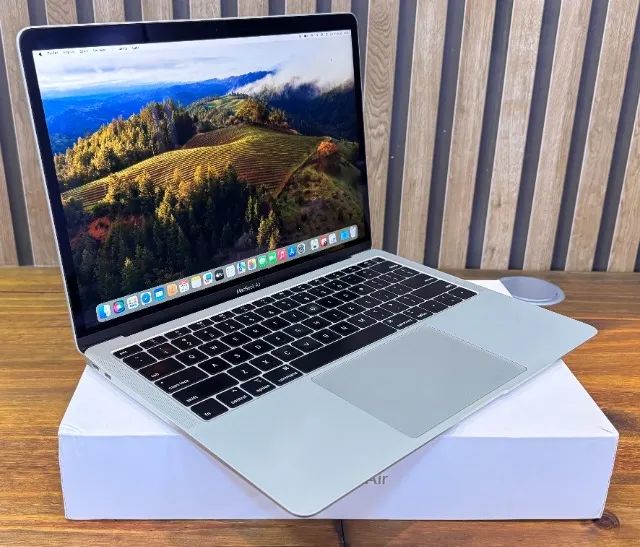 Apple Macbook Air 2019 A1932 Retina Touch Id c/ Caixa - Notebooks