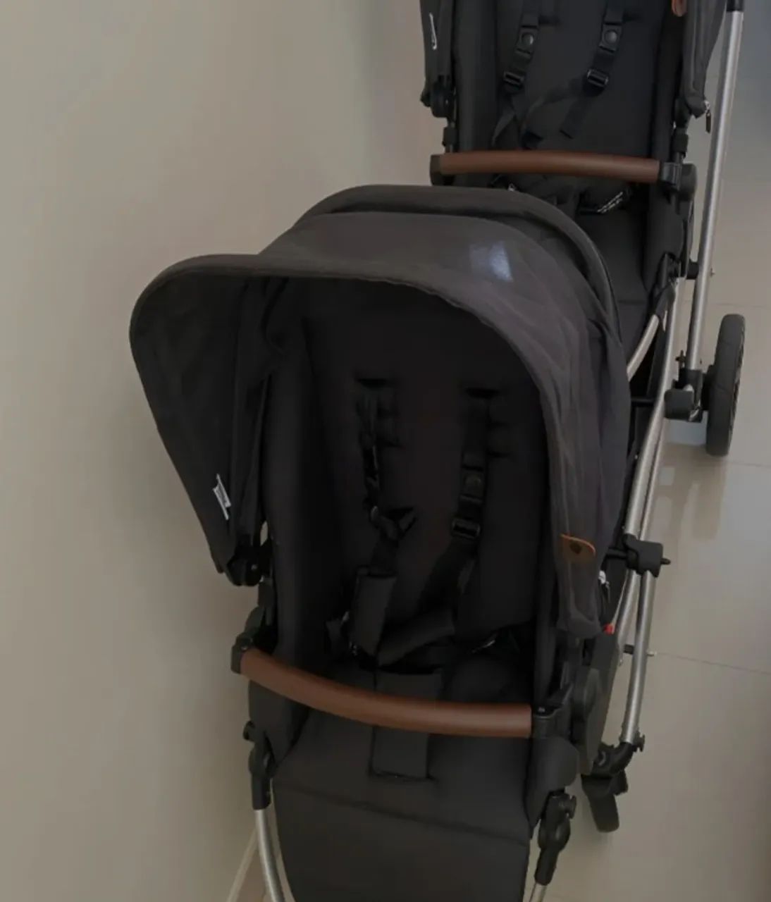 Carrinho infantil para gêmeos ou duas crianças  - Foto 2