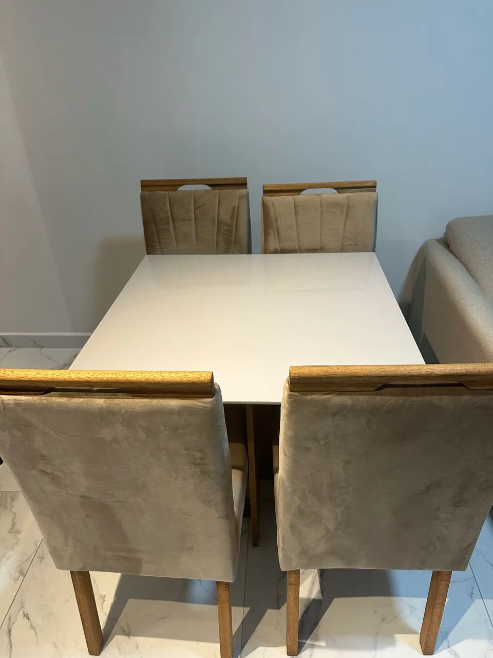 Mesa quadrada de vidro 