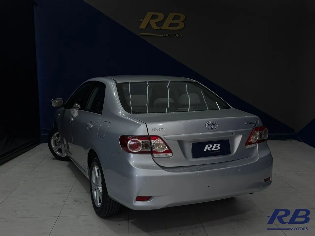 Toyota Corolla 1.8 GLI Upper 16V Flex 4P Automatico 2013 - Foto 2