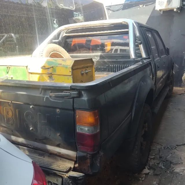 Mitsubishi L200 GLS 2.5 4X4 CD Diesel 2003 - Foto 2