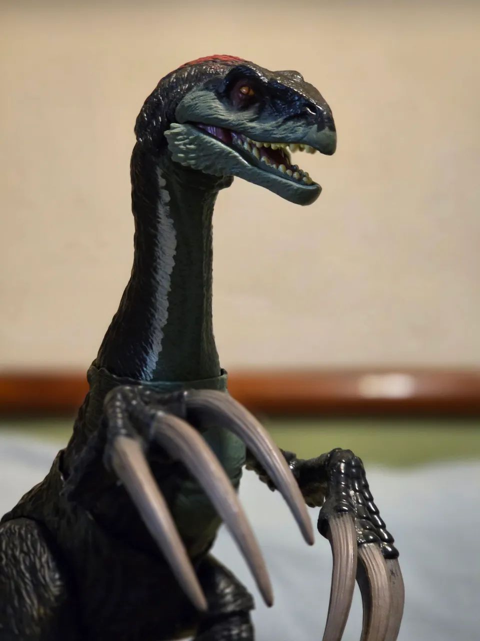 THERIZINOSAURUS MATTEL SOUND SLASHIN' JURASSIC WORLD DOMÍNIO