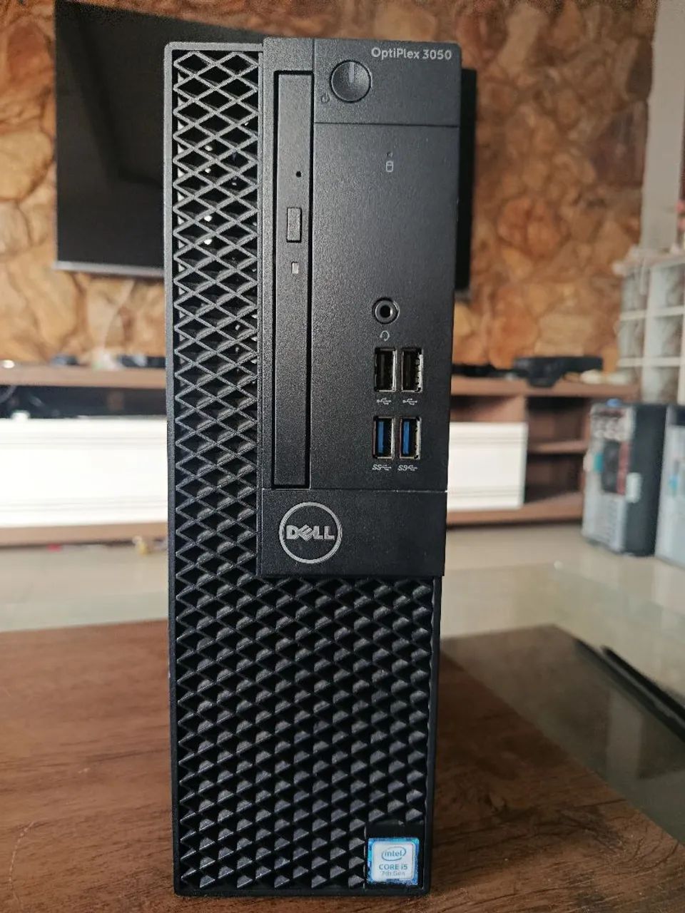 Computador Dell OptiPlex 3050 SFF Intel Core i5 7ª Gen 8GB RAM HD