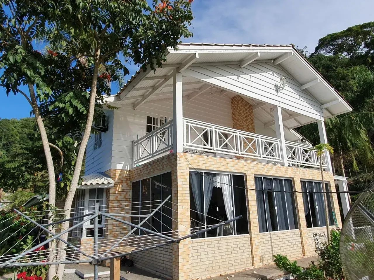 Sitio com linda casa em Santo Amaro da Imperatriz!