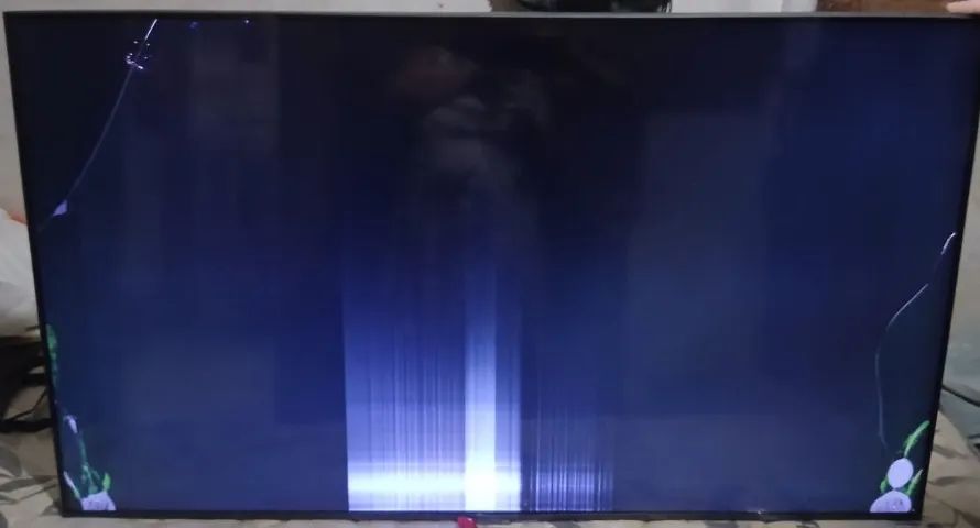 Vendo Smart TV 50 polegadas 4K Modelo Samsung Smart TV 50" UHD 4K UN50AU7700, Crystal 4K