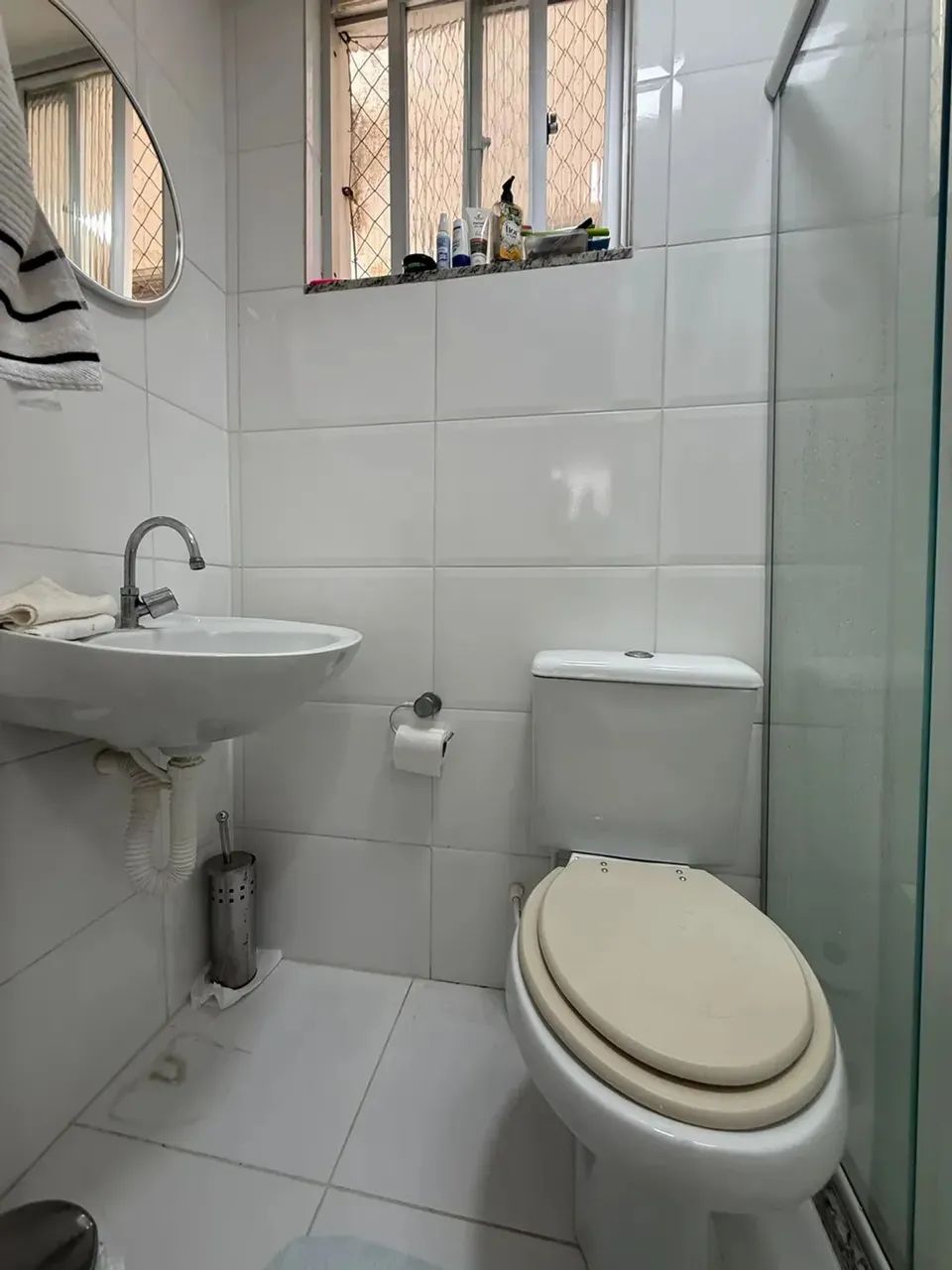 Apartamento a venda no Costa Azul com 2 suites e armarios - Foto 11