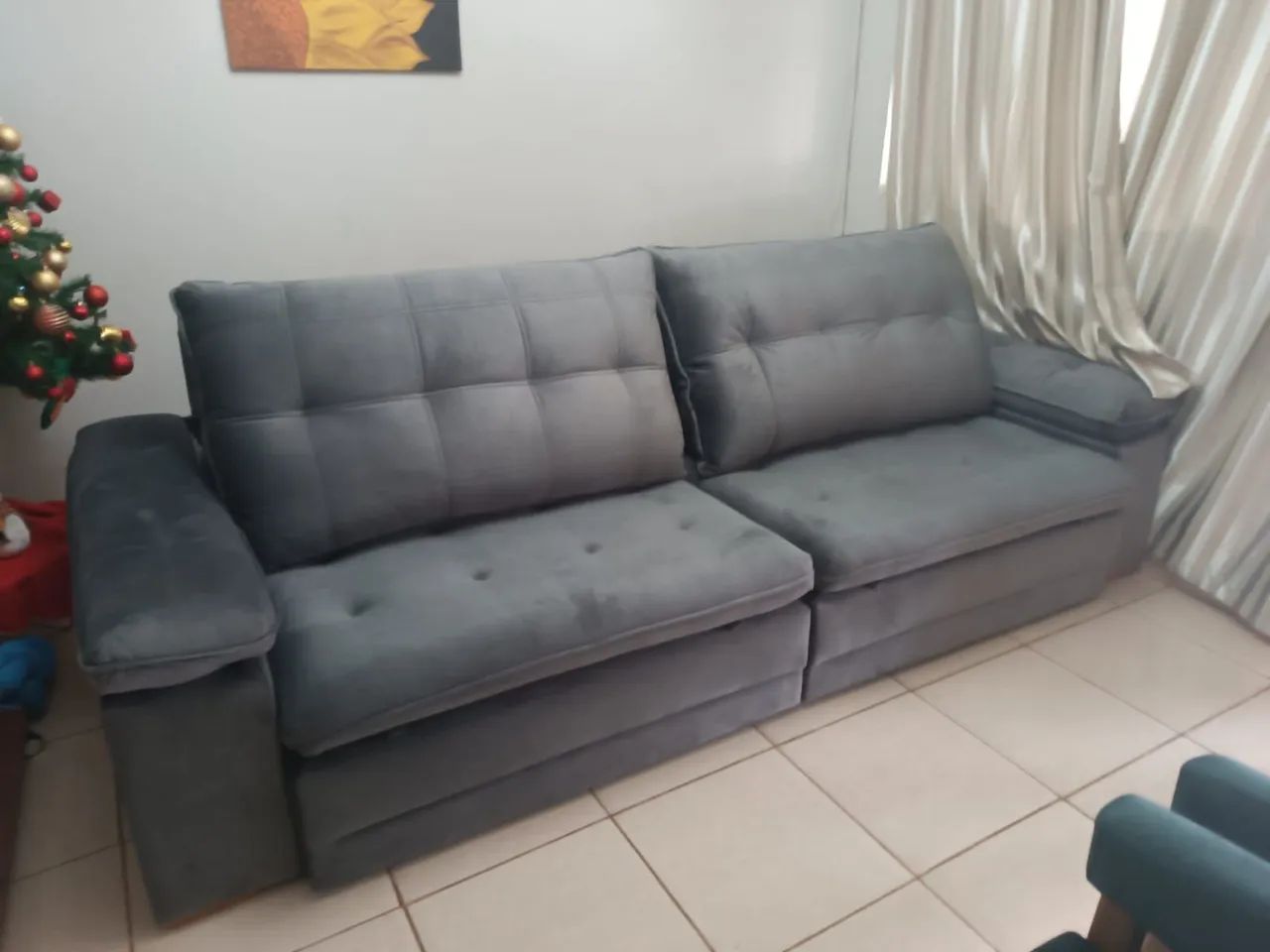 SOFÁ RETRÁTIL E RECLINÁVEL cinza escuro. ÓTIMO ESTADO E Impermeabilizado 3 metros  - Foto 3