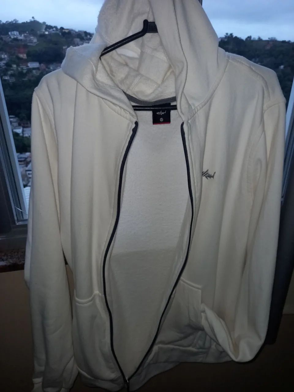 Blusa de Moletom com Capuz e ziper - Foto 2