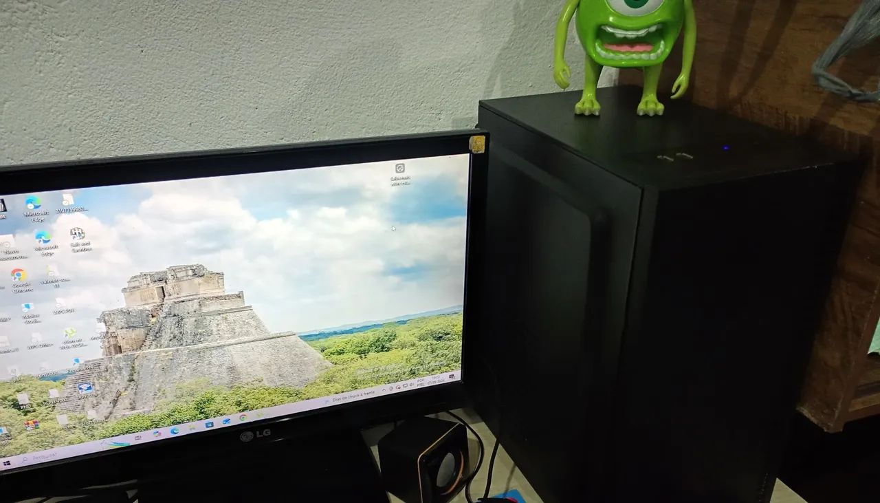 Vendo CPU mais monitor