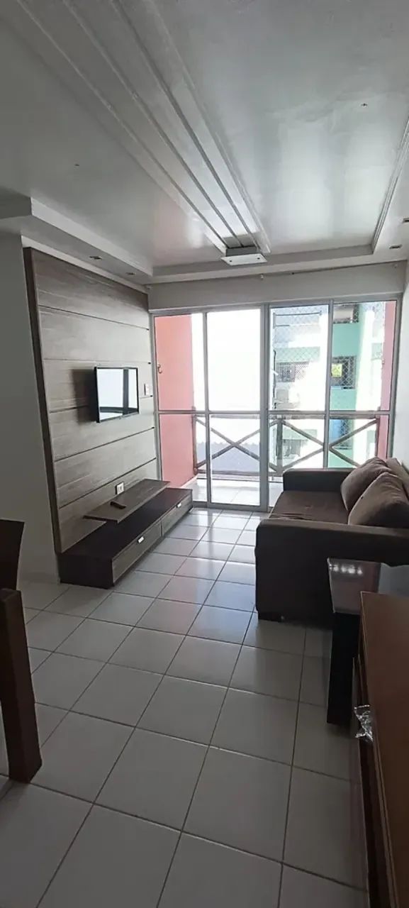 MOBILIADO: apartamento de 2 quartos com suíte e varanda no melhor de Abrantes