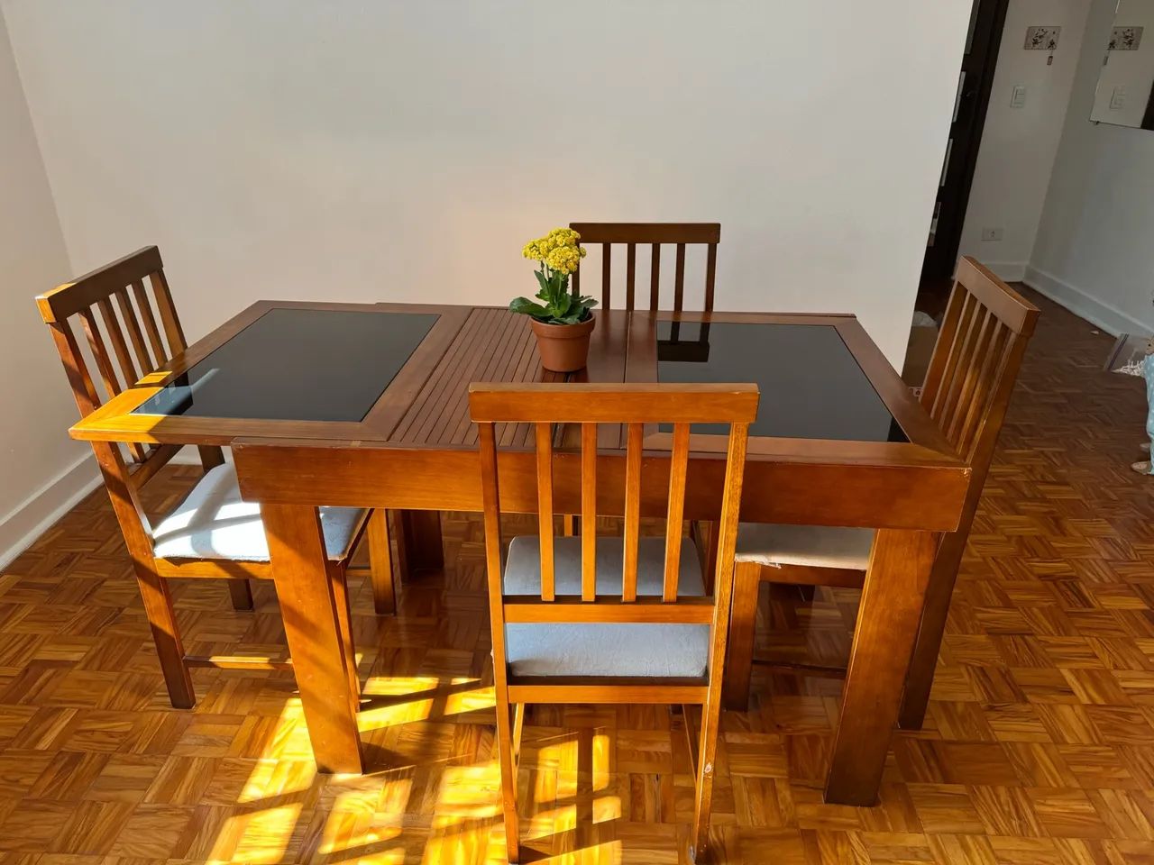 Vendo Mesa extensora 4 lugares  - Foto 3
