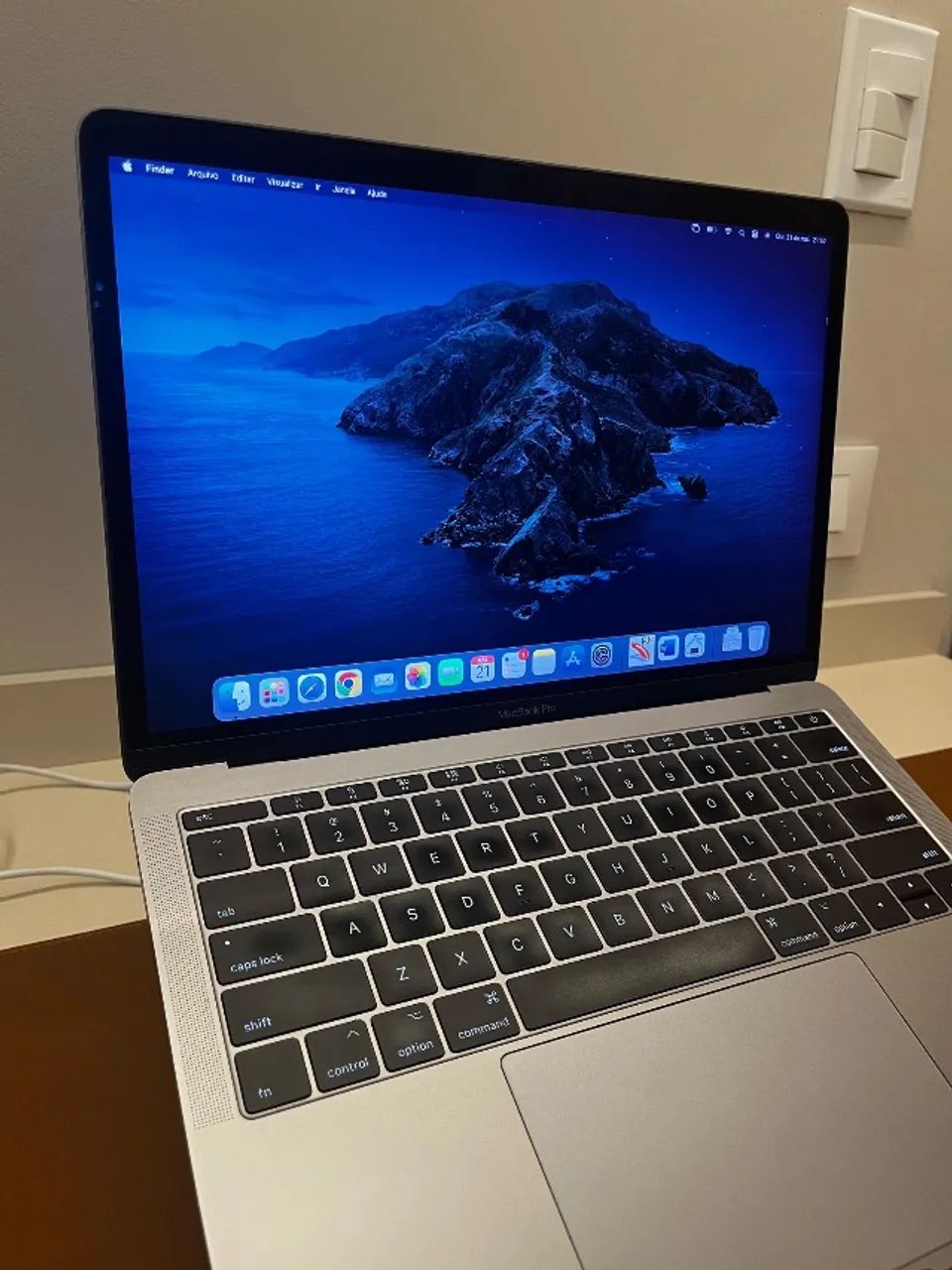 MacBook Pro 13 inch, 2017. i7, 16gb de ram, SSD 512gb, Tela retina